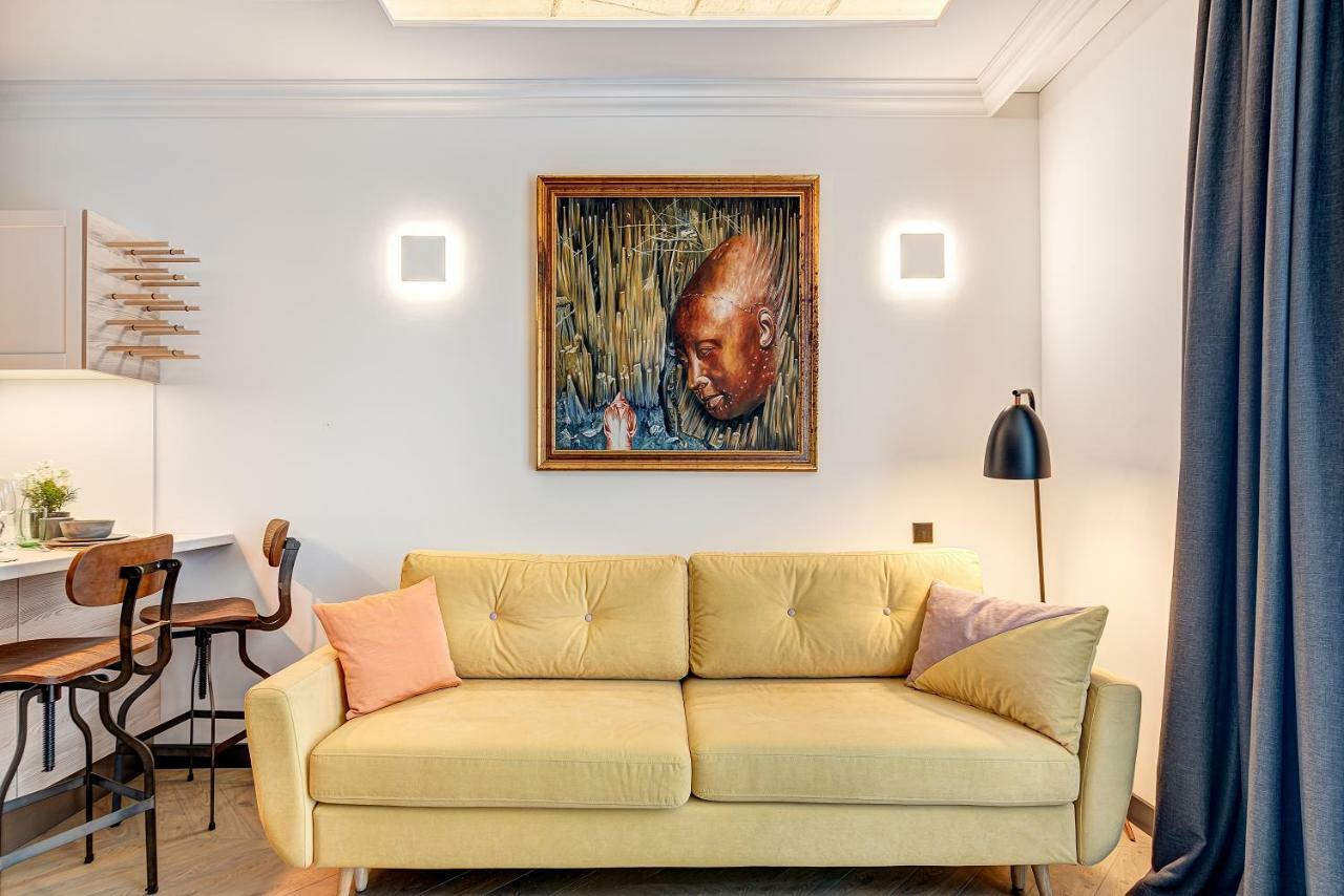 Happy Inn Presidential, Self Check-In, Parking In The Underground Garage VNO Exterior foto