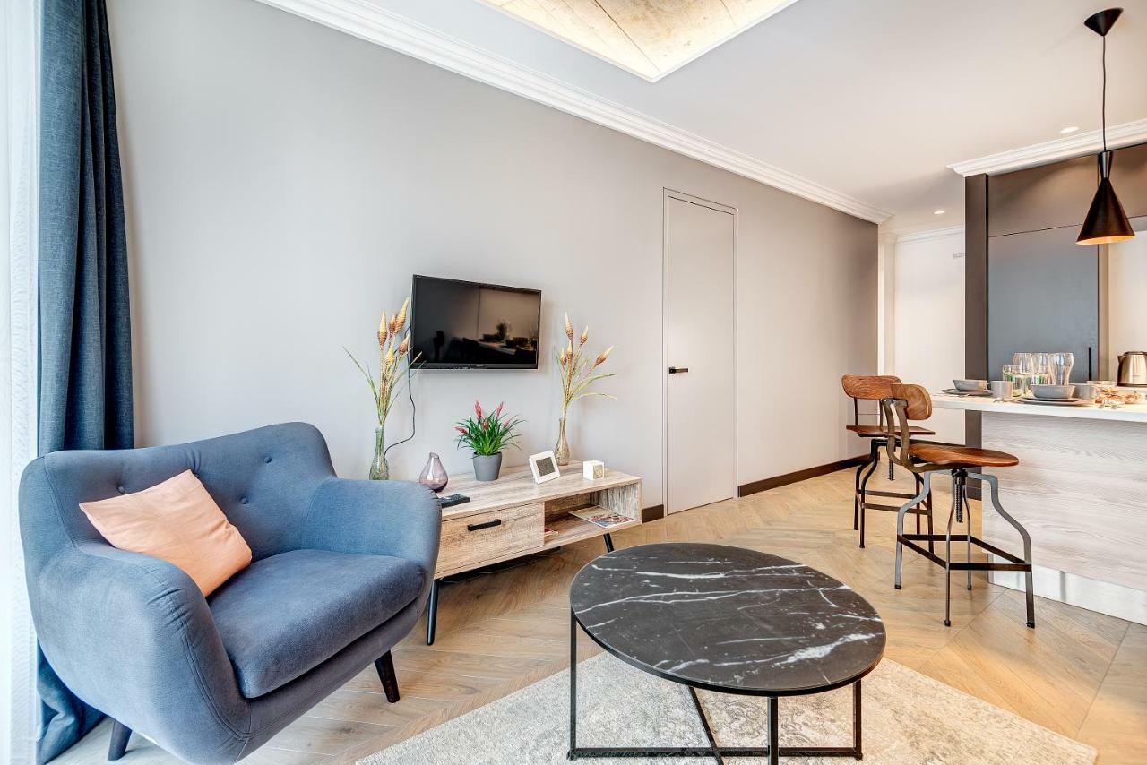 Happy Inn Presidential, Self Check-In, Parking In The Underground Garage VNO Exterior foto